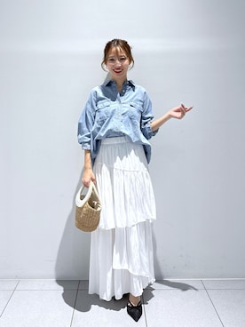 「La boutique BonBon（ラブティックボンボン）の【miki監修・盛れるシルエット】イレヘムティアードスカート（スカート、ホワイト系）」を使った、KAZUMIさん（レディース・153cm）の春コーディネート