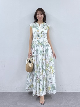 「La boutique BonBon（ラブティックボンボン）の【お上品着映え】エンブロイダリーフラワープリントワンピース（ワンピース、ホワイト系）」を使った、KAZUMIさん（レディース・153cm）の春コーディネート