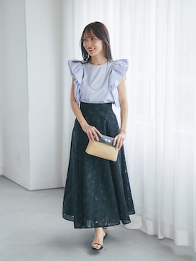 「La boutique BonBon（ラブティックボンボン）の【BonBonガールズセレクト】オパール加工お花フレアスカート（スカート、ブラック系）」を使った、KAZUMIさん（レディース・153cm）の春コーディネート