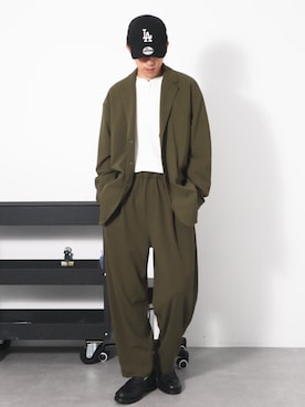 「アイテム（セットアップ）」を使った、Online Storeさん（メンズ・177cm）の春コーディネート