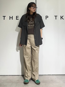 「THE SHOP TK （ザ ショップ ティーケー ）の【M-XL/二の腕カバー】ダブルポケット金ボタン 5分袖シャツ（シャツ/ブラウス、ブラック系）」を使った、cottonさん（レディース・162cm）の春コーディネート
