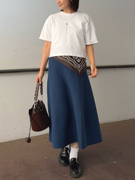 「アイテム（財布/小物）」を使った、𝙮𝙪𝙠𝙞さん（レディース・158cm）の秋コーディネート