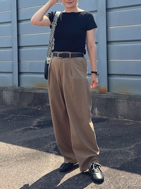 「アイテム（スラックス）」を使った、𝙮𝙪𝙠𝙞さん（レディース・158cm）の秋コーディネート