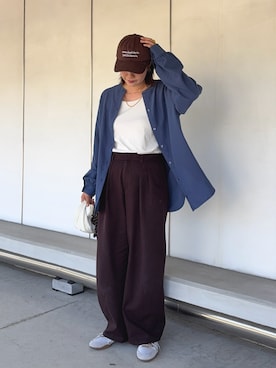 「アイテム（スニーカー）」を使った、𝙮𝙪𝙠𝙞さん（レディース・158cm）の秋コーディネート