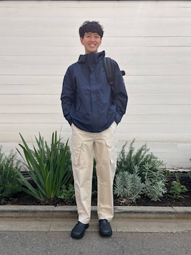 「AIGLE（エーグル）のアイテム（ジャケット/アウター）」を使った、KOKIさん（メンズ・181cm）の春コーディネート
