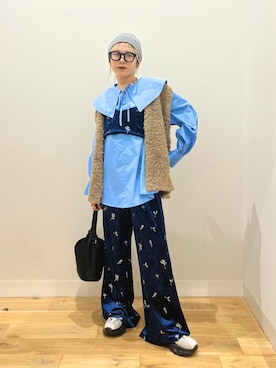 「アイテム（ヘアバンド）」を使った、ミクさん（レディース・153cm）の秋コーディネート