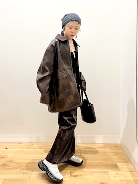 「アイテム（バンダナ/スカーフ）」を使った、ミクさん（レディース・153cm）の秋コーディネート