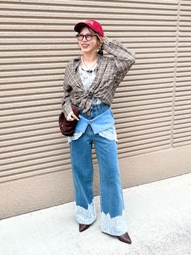 「SMELLY(スメリー)のウェーブレタリングキャップ(キャップ、レッド系)」を使った、ミクさん(レディース・153cm)の秋コーディネート