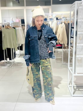 「SMELLY（スメリー）のアイテム（ニットキャップ/ビーニー）」を使った、ミクさん（レディース・153cm）の冬コーディネート