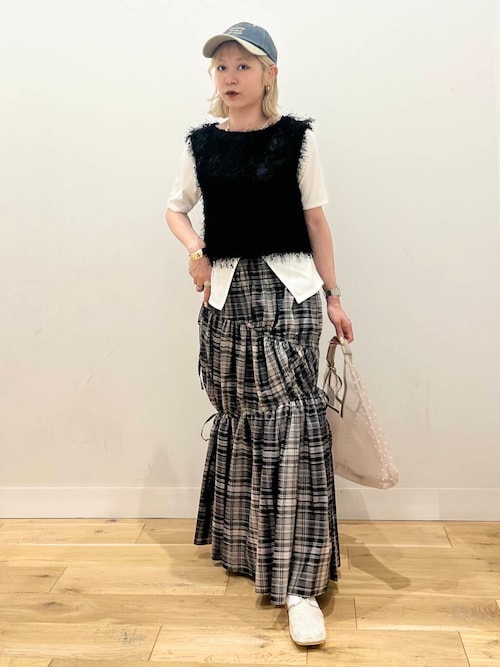 Tストラップメッシュサンダル