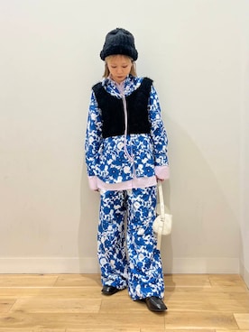 「シャギー」｜「アイテム（ニットキャップ/ビーニー）」を使った、ミクさん（レディース・153cm）の冬コーディネート