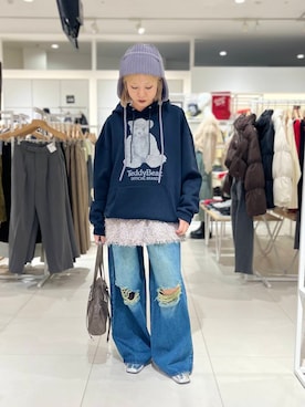 「SENSE OF PLACE by URBAN RESEARCH（センスオブプレイスバイアーバンリサーチ）のFLスクエアボストンバッグ（ボストンバッグ）」を使った、ミクさん（レディース・153cm）の冬コーディネート