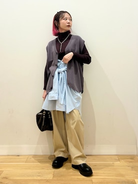 「SENSE OF PLACE by URBAN RESEARCH(センスオブプレイスバイアーバンリサーチ)の『洗濯可』ハイショクジャガードニットベスト(ベスト、グレー系)」を使った、ミクさん(レディース・153cm)の秋コーディネート