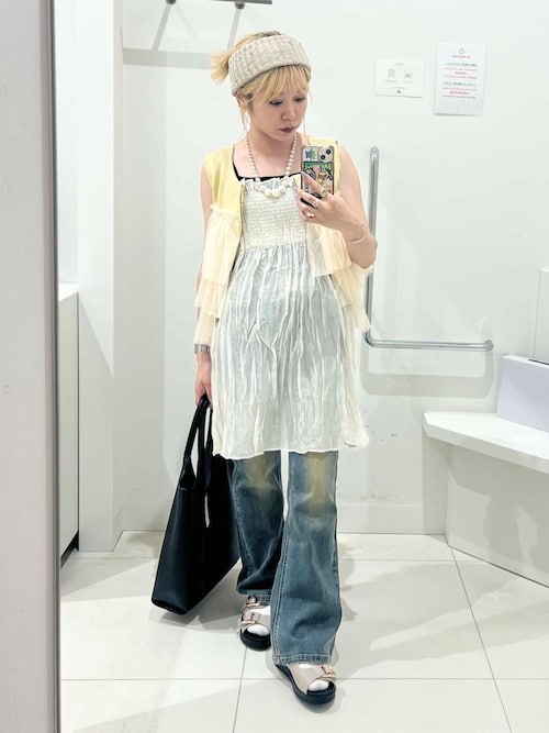 ローライズフレアデニムパンツ