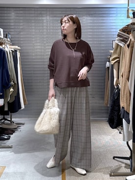 「アイテム（パンプス）」を使った、きわさん（レディース・170cm）の秋コーディネート