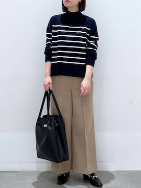 「Elura（エルーラ）のアイテム（ローファー）」を使った、きわさん（レディース・170cm）の冬コーディネート