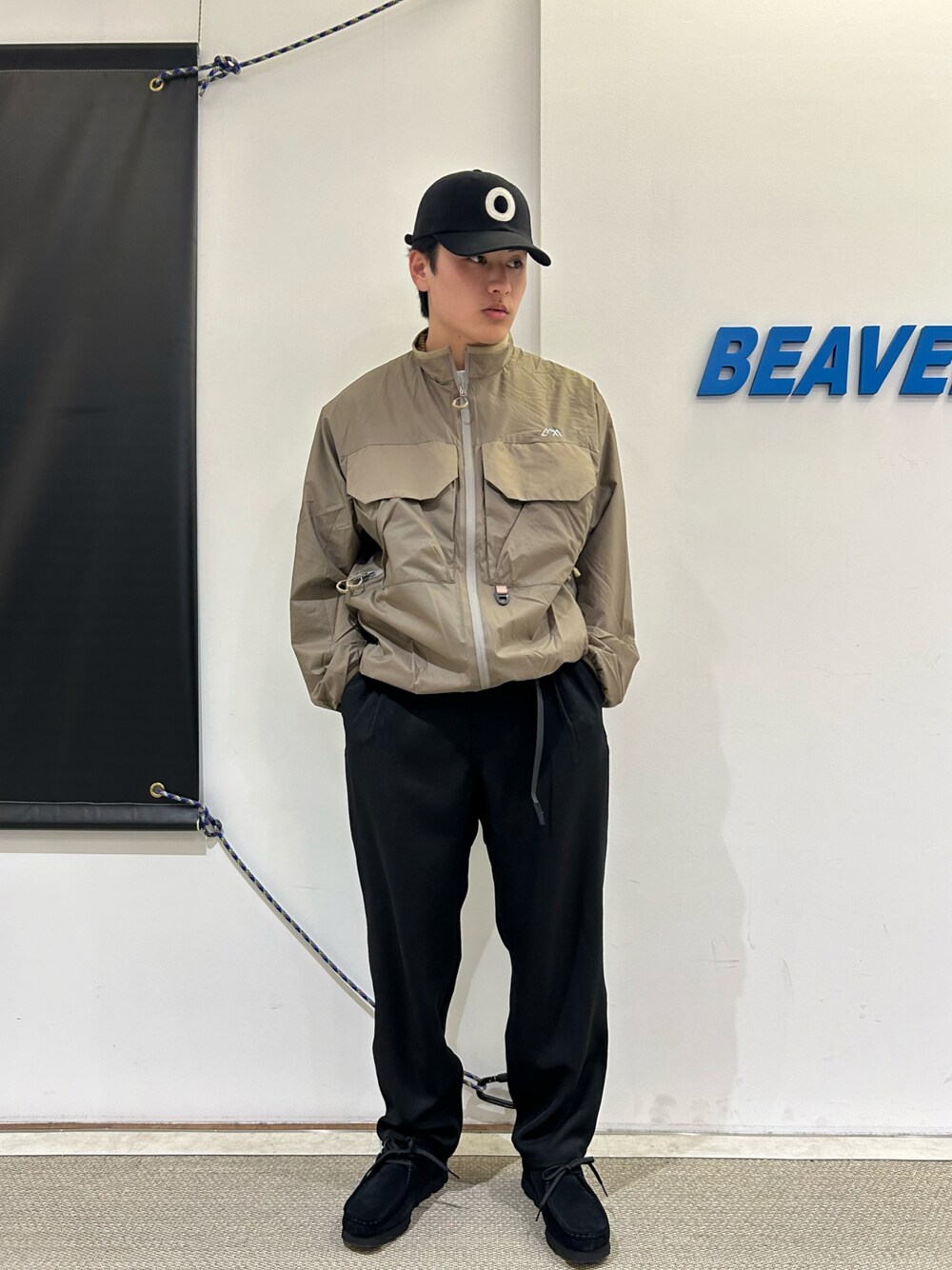 「秋のコーデ、秋コーデ、秋冬コーデ、冬コーデ、冬、冬アウター、冬のコーデ、冬服、グラミチ、グラミチ別注、ワラビー、クラークス、clarks、CMF、CMF Outdoor Garment」｜「ClarksのCLARKS/クラークス  WALLABEE GTX  ゴアテックス（モカシン/デッキシューズ、ブラック系）」を使った、拓海さん（メンズ・168cm）の冬コーディネートの1枚目の写真
