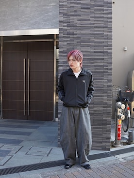 「BEAVER（ビーバー）のアイテム（パンツ）」を使った、拓海さん（メンズ・168cm）の春コーディネート