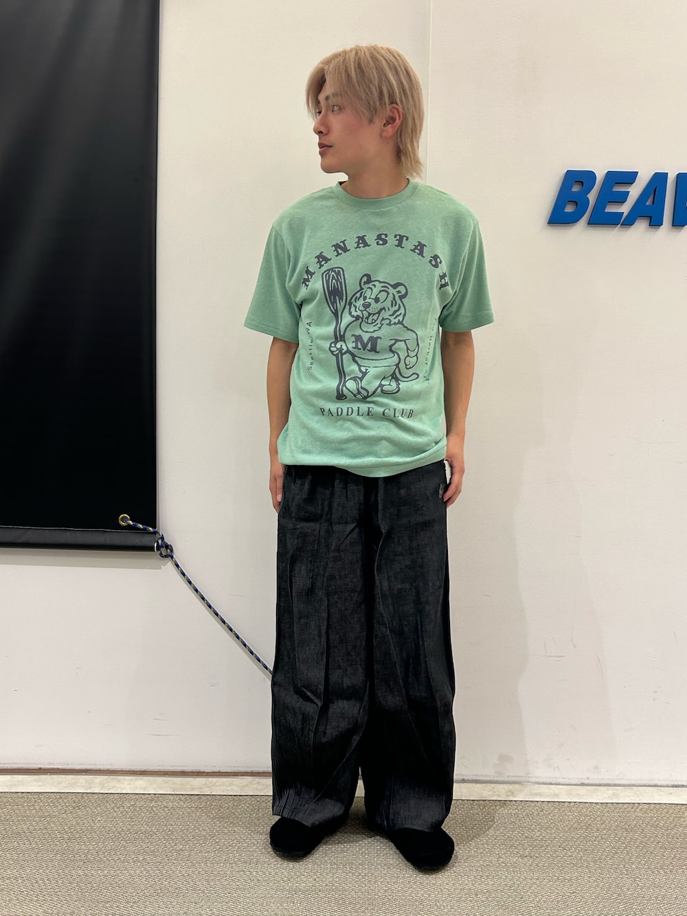 「夏コーデ、夏、夏だ！Tシャツ着よう！、夏服、夏ファッション、夏服コーデ、Tシャツ、サンダル、ビルケンシュトック、BIRKENSTOCK、BEAVER、BEAVER池袋」｜「MANASTASHのMANASTASH/マナスタッシュ　HEMP TEE MPC/ヘンプTシャツ（Tシャツ/カットソー、グリーン系）」を使った、拓海さん（メンズ・168cm）の夏コーディネートの1枚目の写真