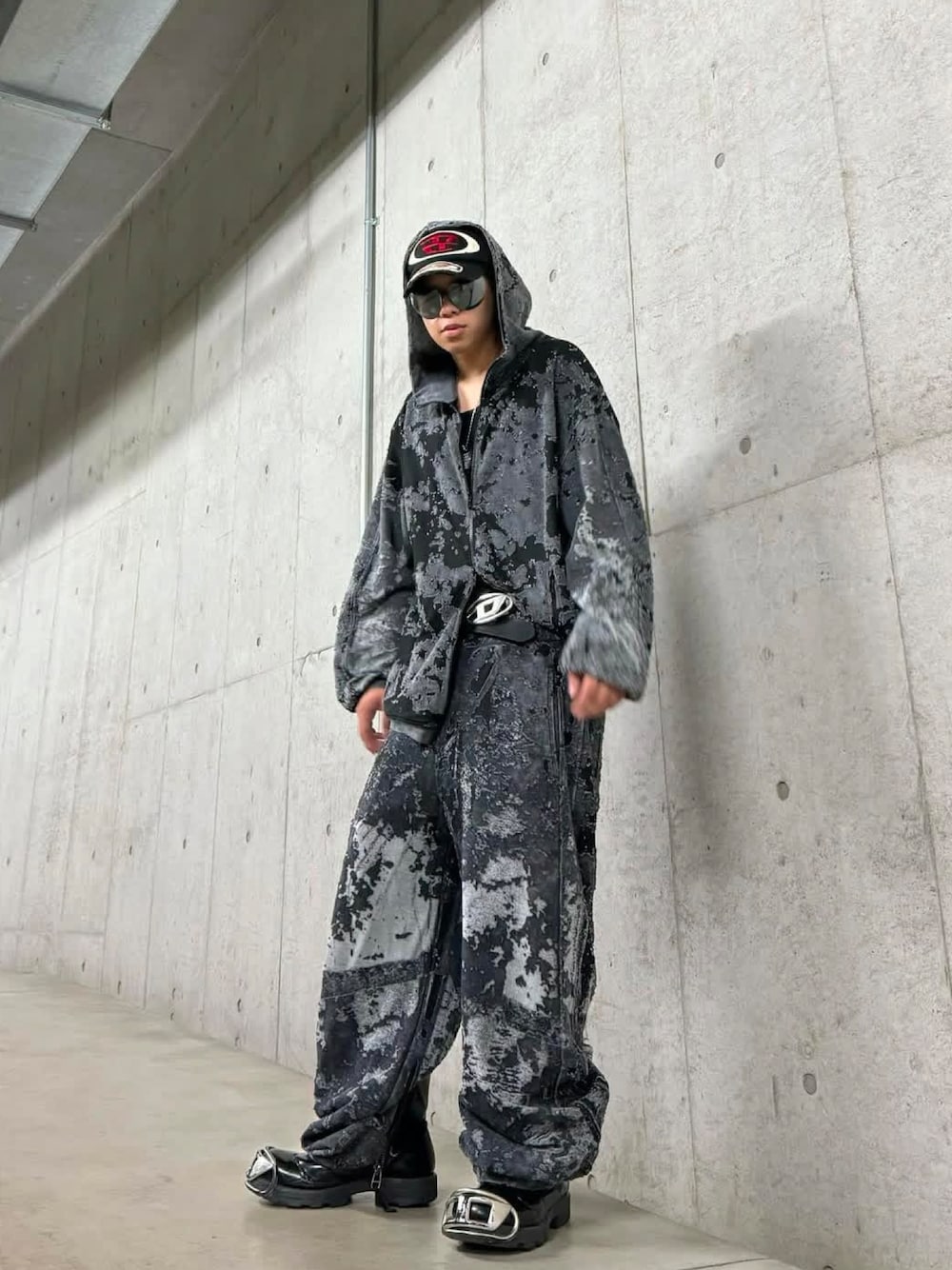 DIESEL（ディーゼル）の「メンズ スウェットパンツ バギーシルエット