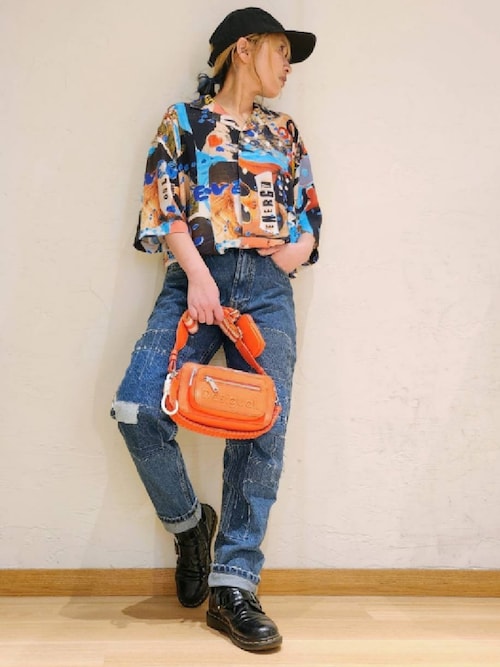 Desigual　　　デシグアル　　ネイビー　　　刺しゅう入りモッズコー Desigual デシグアル ネイビー 刺しゅう入りモッズコー