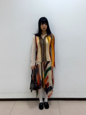「Desigual（デシグアル）のDesigual × Christian Lacroix｜グラデーションリボンスリーブシアーシャツ（Tシャツ/カットソー、ホワイト系）」を使った、Desigual立川STAFFさん（レディース・150cm）の春コーディネート