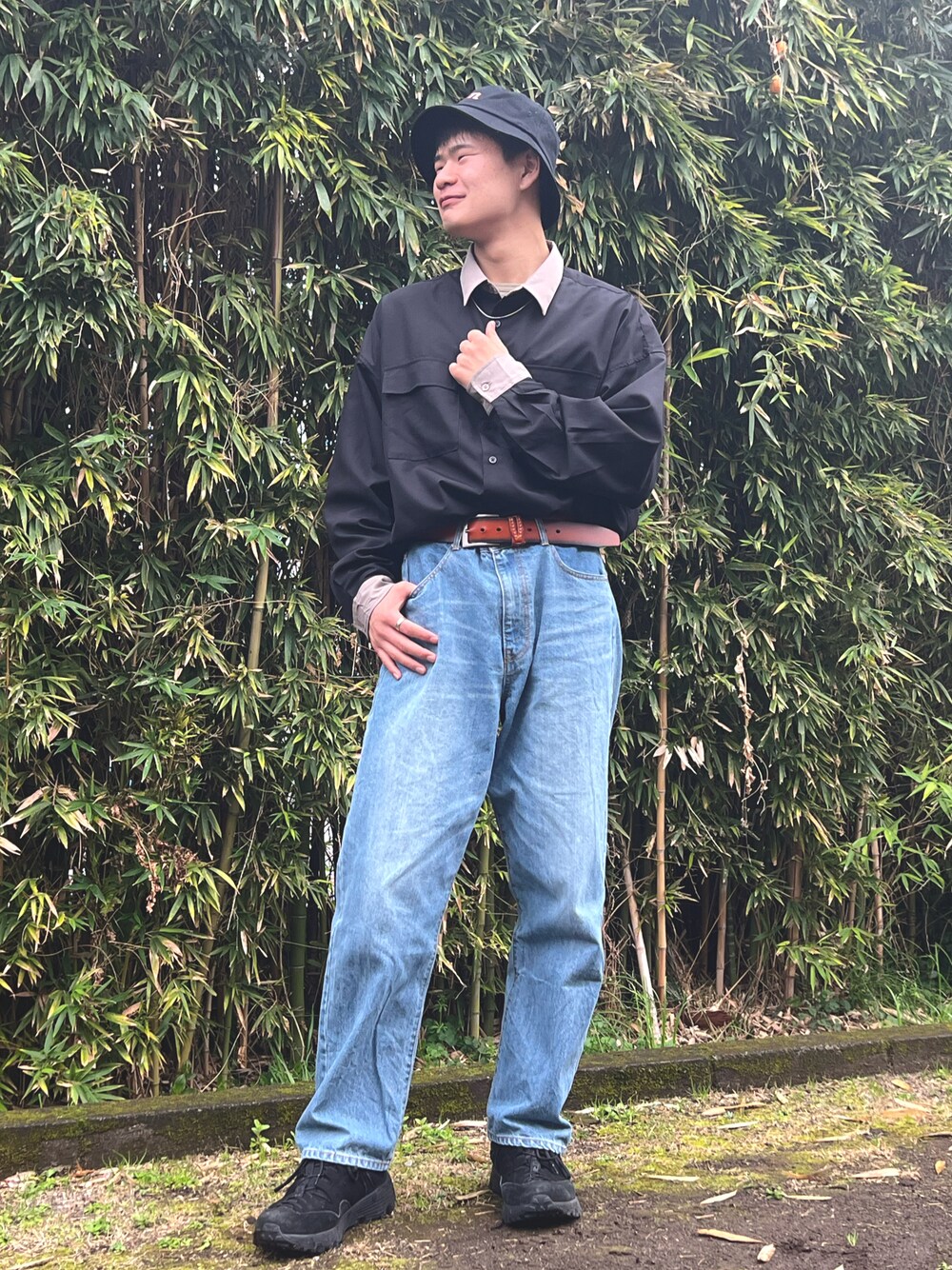 「FRUIT OF THE LOOMのFRUIT OF THE LOOM　EMBROIDERY BUCKET HAT（ハット、ブラック系）」を使った、tatsuさん（メンズ・176cm）の冬コーディネートの1枚目の写真