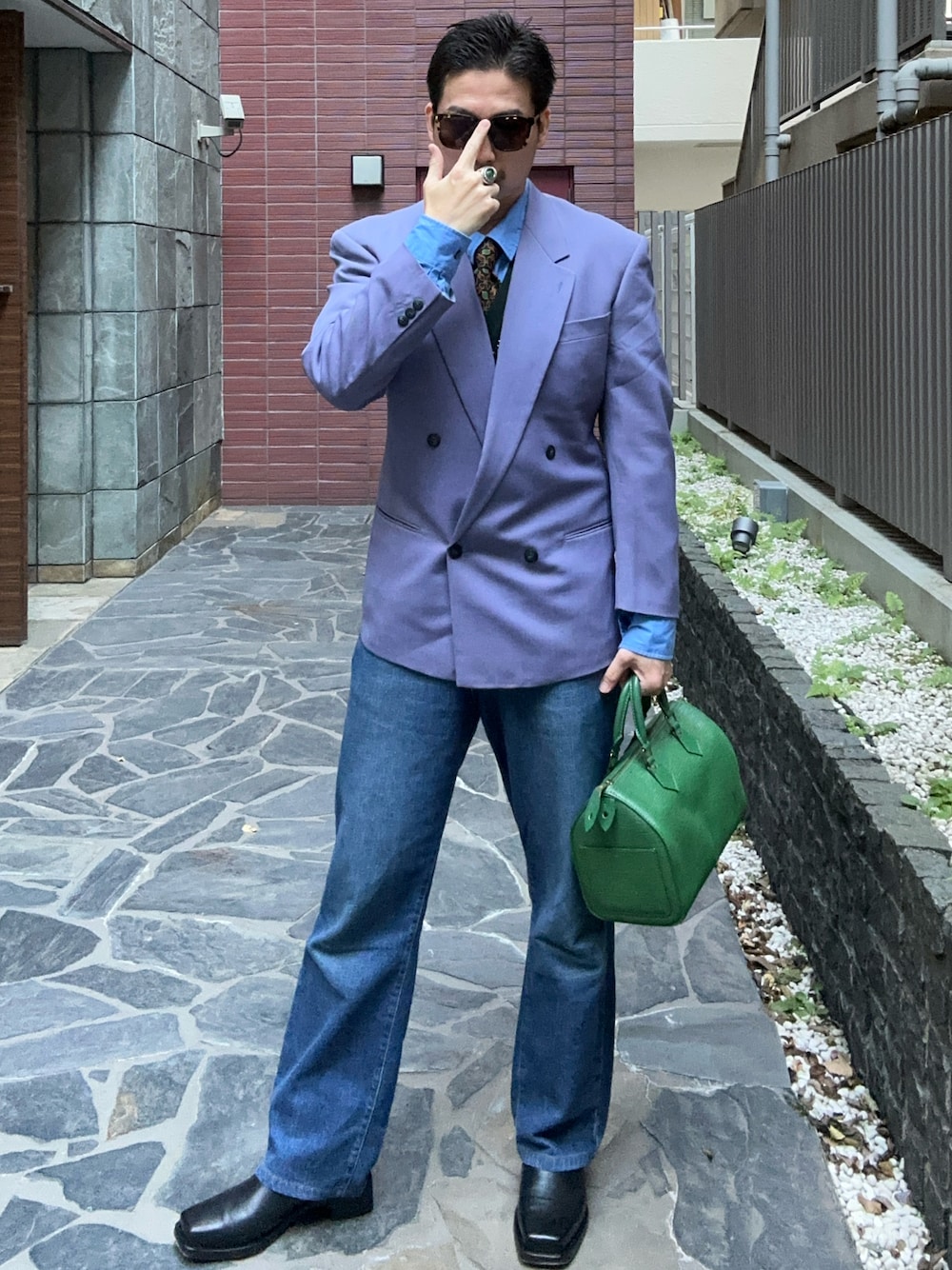 ヴィトンシャツジャケットパンツスニーカーに合うボストンバッグ ヴィトンシャツジャケットパンツスニーカーに合うボストンバッグ