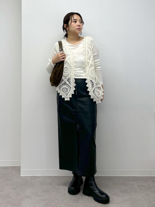 セール】エンブロイダリーレースジレ（ベスト）｜SALON adam et rope