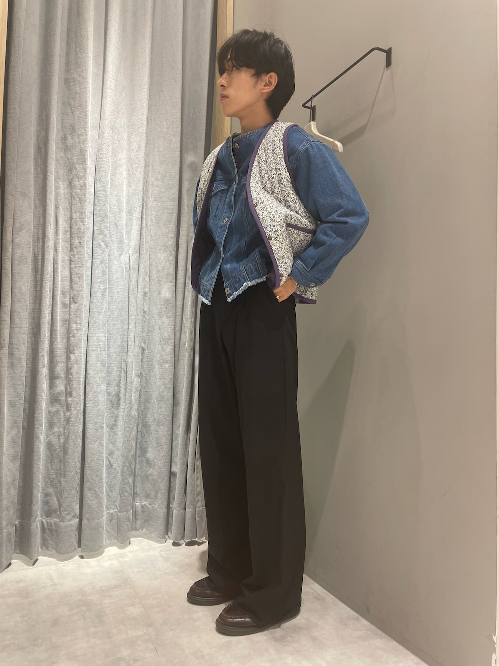 Melan Cleugeのデニムジャケットを使ったメンズ人気ファッション 