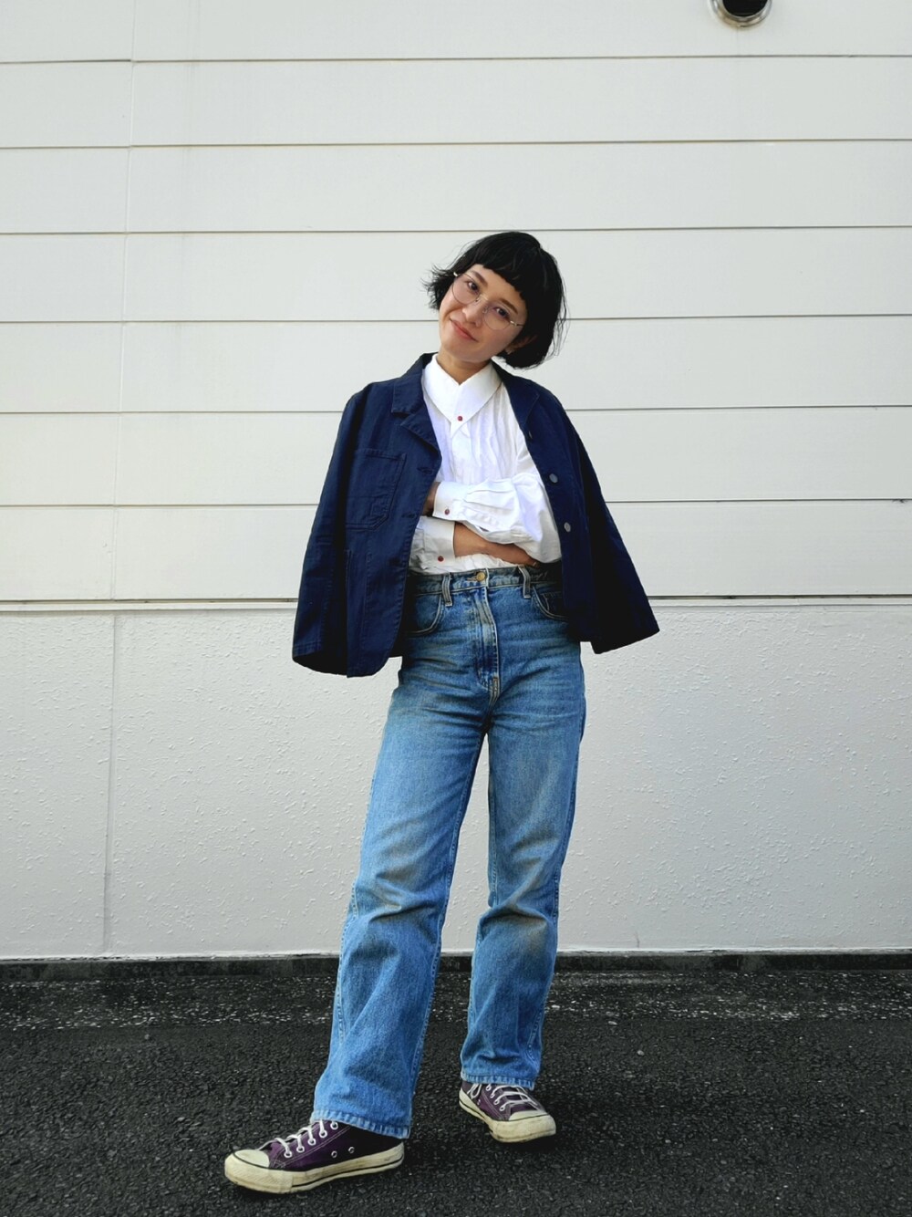 「写真家、仕事コーデ、大人カジュアル、短足」｜「VINTAGEのアイテム（シャツ/ブラウス、ホワイト系）」を使った、denikoさん（レディース・156cm）の秋コーディネートの1枚目の写真