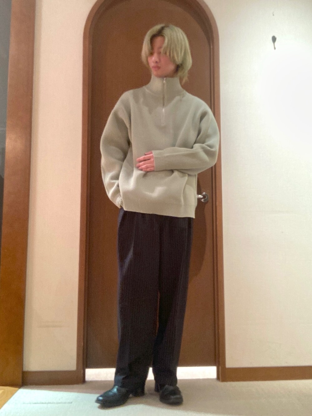 「ハーフジップ、ニット、クリスマスに着たい服、モード、ブーツ、オトナカジュアル、シンプルスタイル、冬のコーデ、いいね、save、フォローお願いします🤑」｜「CPCMの畦編みハーフジップニットプルオーバー（ニット/セーター、グリーン系）」を使った、エビケンさん（メンズ・180cm）の冬コーディネートの1枚目の写真