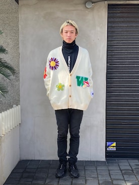 「WHITELAND（ホワイトランド）のアイテム（カーディガン/ボレロ）」を使った、06さん（メンズ・179cm）の冬コーディネート