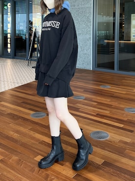 「one after another NICE CLAUP（ワンアフターアナザーナイスクラップ）のアイテム（スウェット）」を使った、ひよりさん（レディース・162cm）の秋コーディネート