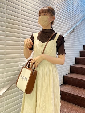 「one after another NICE CLAUP（ワンアフターアナザーナイスクラップ）のアイテム（ジャンパースカート）」を使った、ひよりさん（レディース・160cm）の春コーディネート