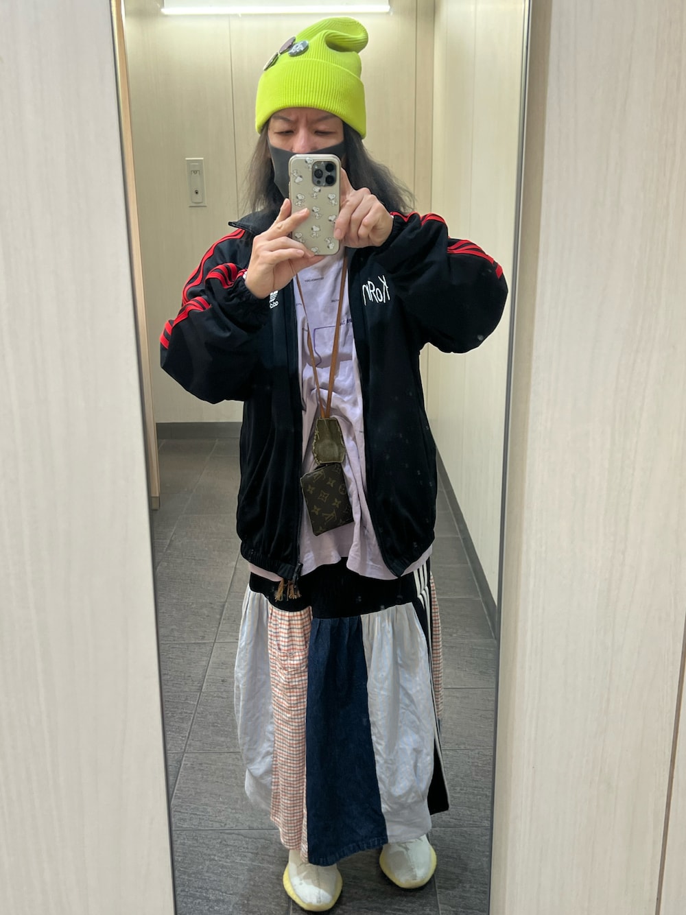 MARC JACOBSのニットキャップ/ビーニーを使った人気ファッション