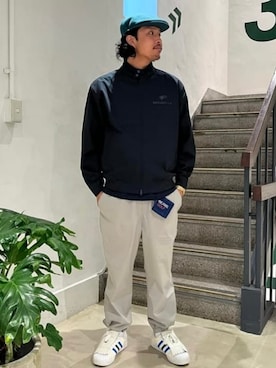 「アイテム（アウトドア/スポーツ）」を使った、BEAMS GOLFさん（レディース・180cm）の秋コーディネート