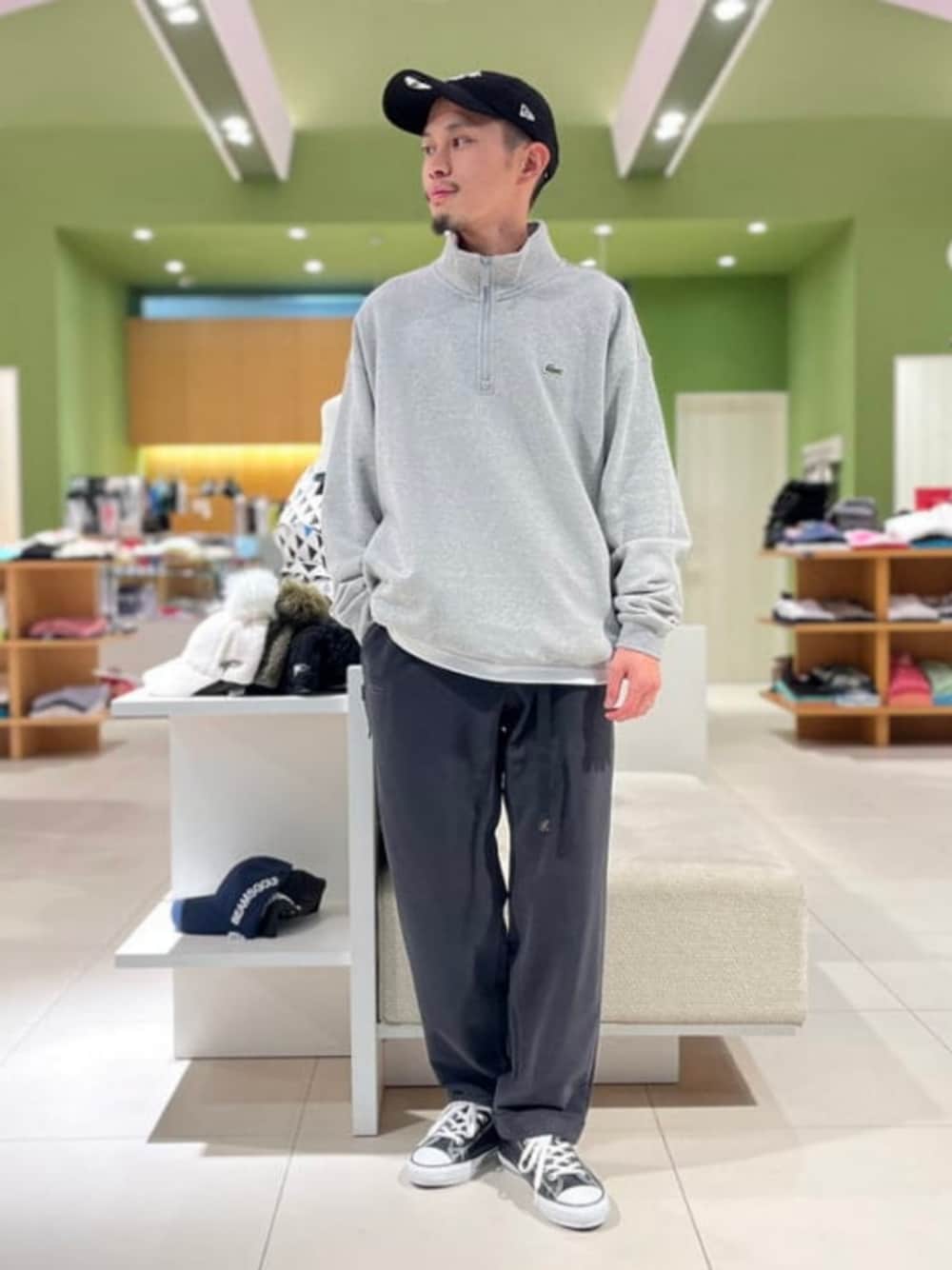 「ゴルフ、ゴルフウェア、LACOSTE、ラコステ」｜「NEW ERAのNEW ERA × BEAMS GOLF / 別注 スウェット 9TWENTY キャップ（キャップ、ブラック系）」を使った、BEAMS GOLFさん（メンズ・167cm）の秋コーディネートの1枚目の写真