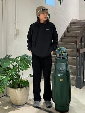 「アイテム（ニットキャップ/ビーニー）」を使った、BEAMS GOLFさん（メンズ・169cm）の冬コーディネート