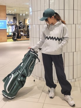 「アイテム（アウトドア/スポーツ）」を使った、BEAMS GOLFさん（レディース・153cm）の冬コーディネート