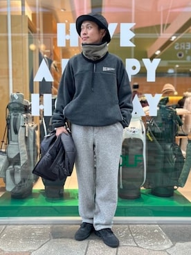 「アイテム（ネックウォーマー/スヌード）」を使った、BEAMS GOLFさん（メンズ・167cm）の冬コーディネート