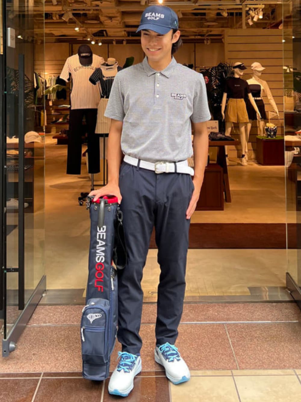 「ゴルフ、ゴルフウェア」｜「BEAMS GOLFのBEAMS GOLF / スフィダンテ メッシュ キャップ（キャップ、ブルー系）」を使った、BEAMS GOLFさん（メンズ・173cm）の秋コーディネートの1枚目の写真