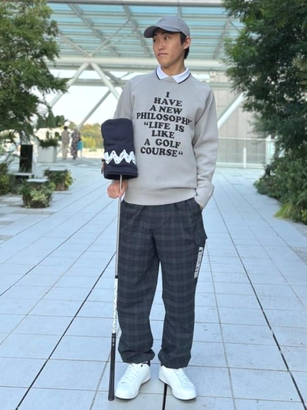 ニット/セーター（グレー系）を使った「ゴルフウェア」のメンズ人気