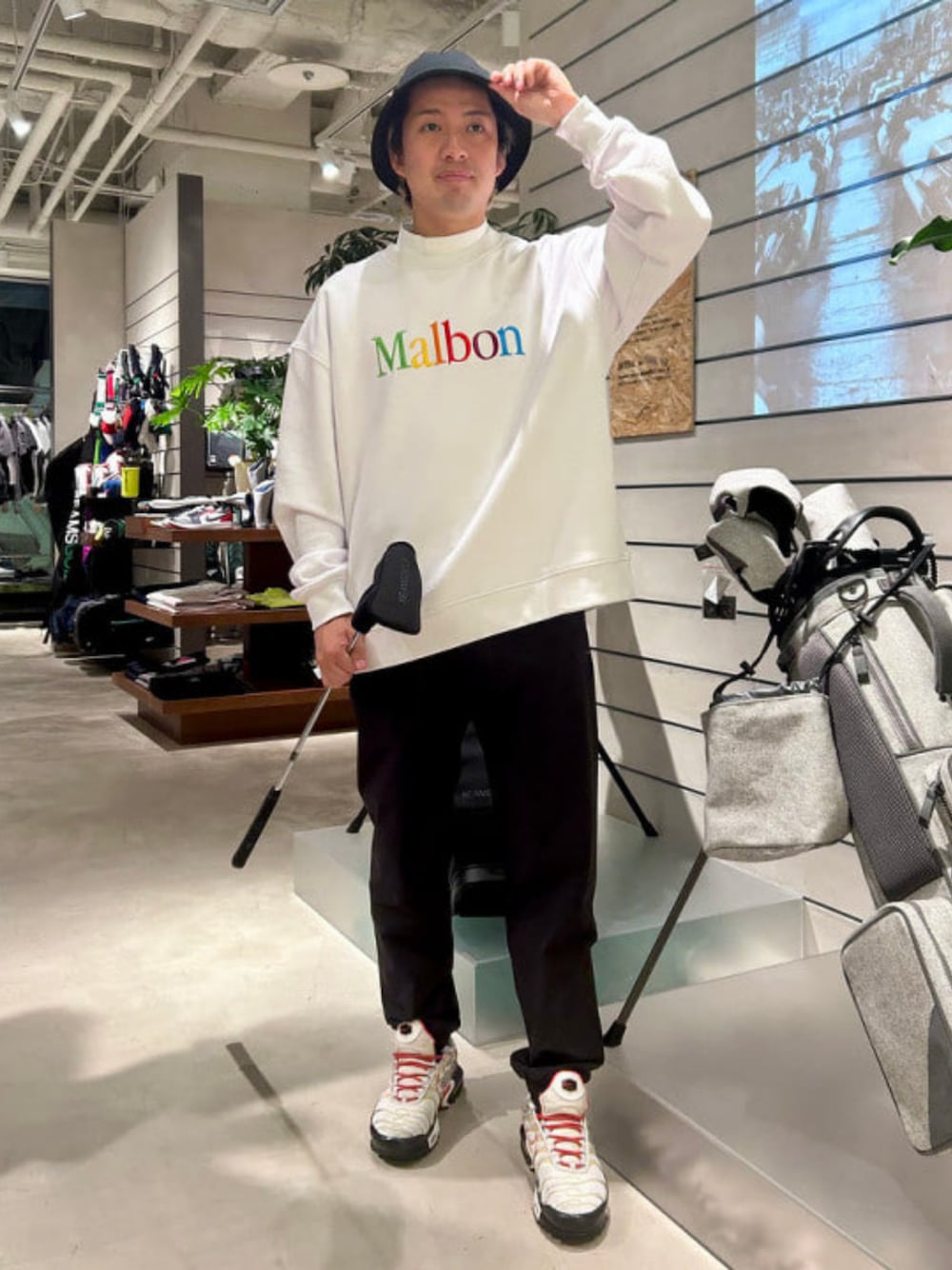 Malbon Golfのアイテムを使った人気ファッションコーディネート