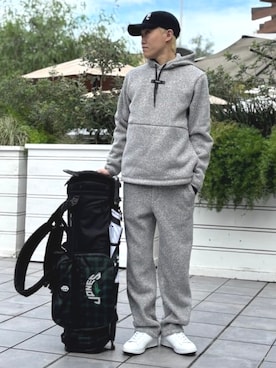 「アイテム（アウトドア/スポーツ）」を使った、BEAMS GOLFさん（メンズ・172cm）の秋コーディネート