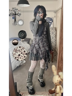 「アイテム（レッグウェア、グレー系）」を使った、Nehanさん（レディース・159cm）の秋コーディネート