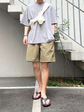 「GILDAN（ギルダン）のGILDAN/ギルダン 5.3oz プレミアムコットン 半袖無地Tシャツ 2026年春夏（Tシャツ/カットソー、グレー系）」を使った、rooptokyokkさん（メンズ・173cm）の春コーディネート