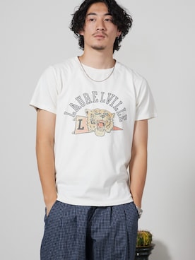 「REMI RELIEF（レミレリーフ）のアイテム（Tシャツ/カットソー、ホワイト系）」を使った、rooptokyokkさん（メンズ・178cm）の夏コーディネート