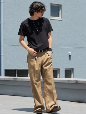 「Wrangler（ラングラー）のWrangler/ラングラー WRANCHER WIDE フレアスラックス 2026年 夏 夏服 秋服（スラックス、ベージュ系）」を使った、rooptokyokkさん（メンズ・178cm）の夏コーディネート