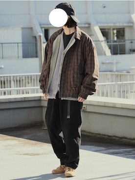 「アイテム（ブルゾン、ベージュ系）」を使った、rooptokyokkさん（メンズ・173cm）の秋コーディネート